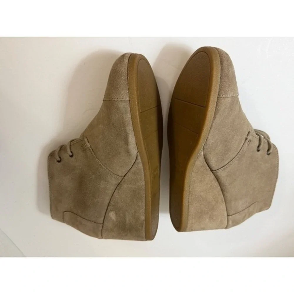 TOMS Desert Wedge Taupe Suede Lace Up Ankle Booties Womens 9.5 741115